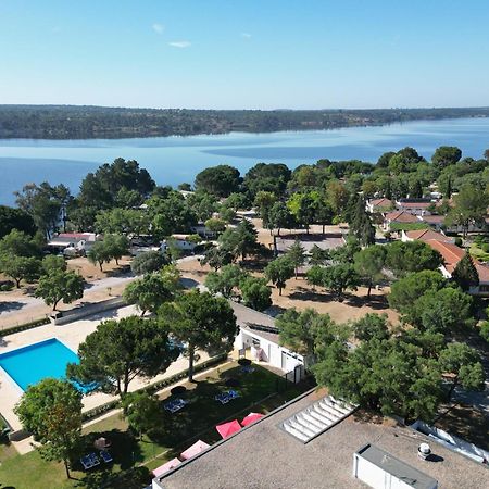 Отель Parque De Campismo Orbitur Монтаржил Экстерьер фото